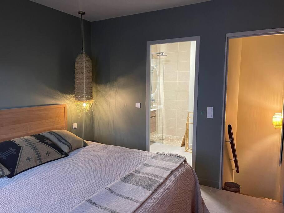 Oligaia Orient Bay Apartment Quarter of Orleans Bagian luar foto